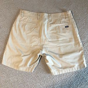Patagonia size 32 Khaki shorts 7.5” inseam